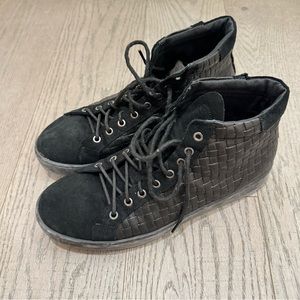 Weaved boots for men